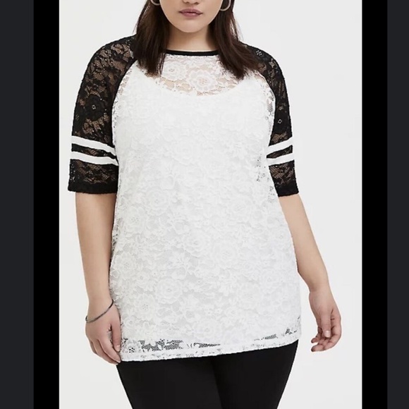 Express Women's Black & White Raglan Rose Lace Stretch Tee Top Size 00 - Picture 1 of 15